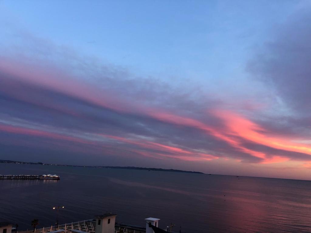 H&G Seaview Apartments Durrës Buitenkant foto