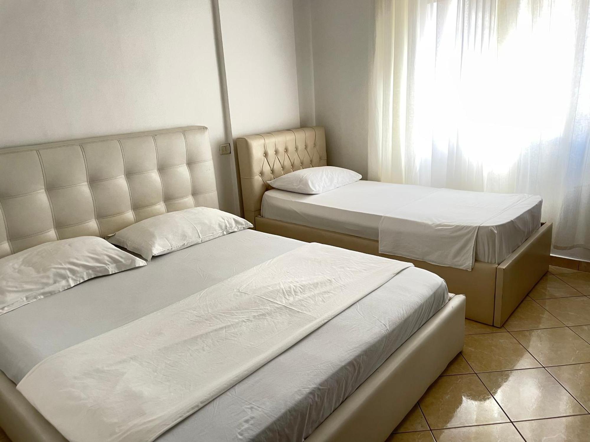 H&G Seaview Apartments Durrës Buitenkant foto