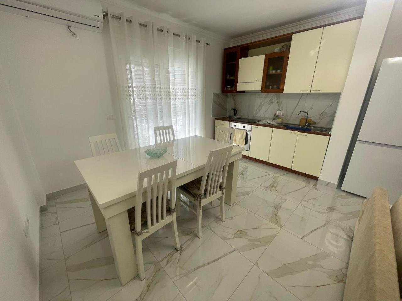 H&G Seaview Apartments Durrës Buitenkant foto